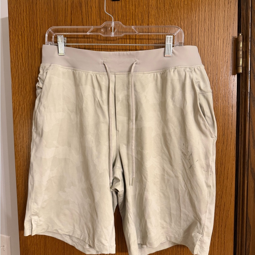 lululemon athletica gray camo Athletic Shorts